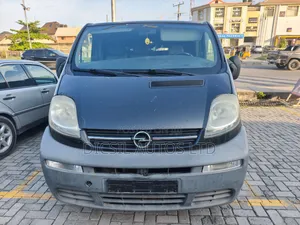 Opel Vivaro 2007 Black