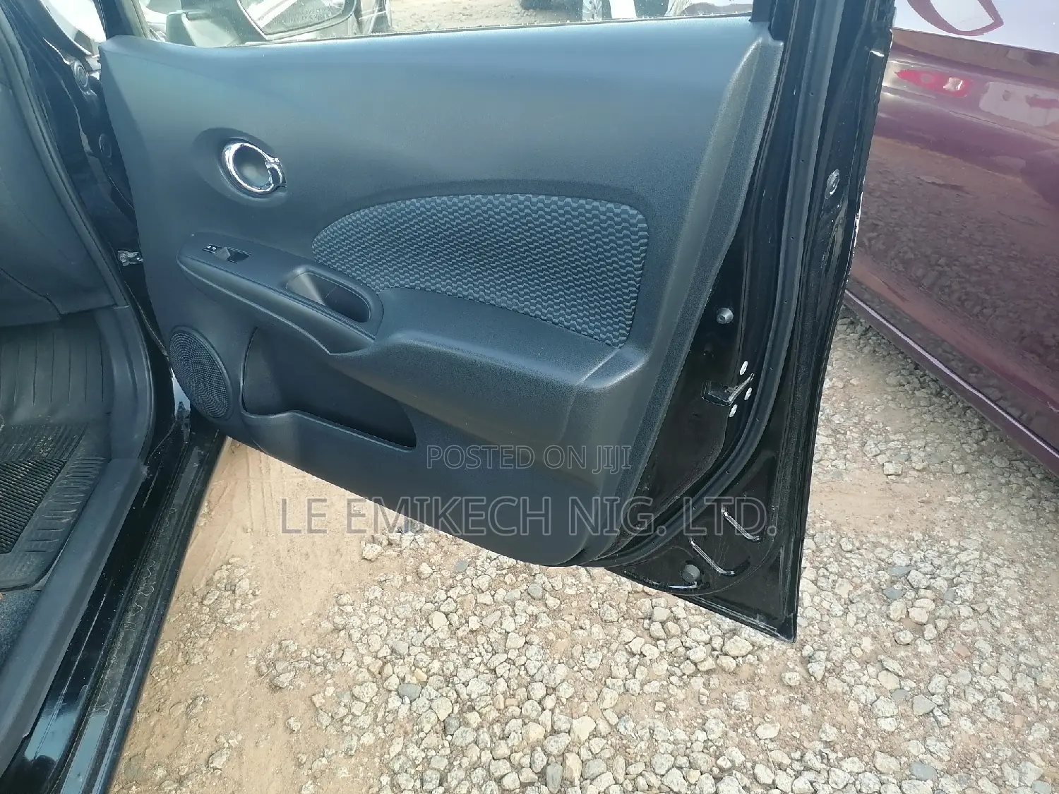 Nissan Versa 2014 Black