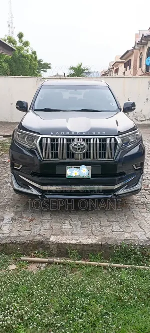 Toyota Land Cruiser Prado 2016 Black