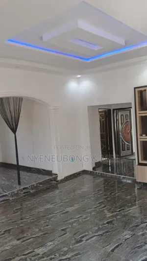 2bdrm Bungalow in Karu for rent