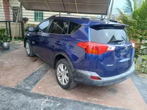 Toyota RAV4 Limited 4dr SUV AWD (2.5L 4cyl 6A) 2015 Blue