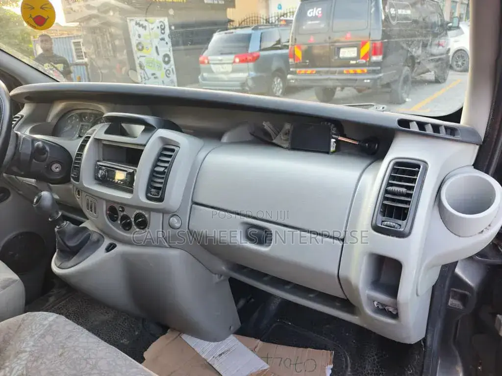 Opel Vivaro 2007 Black