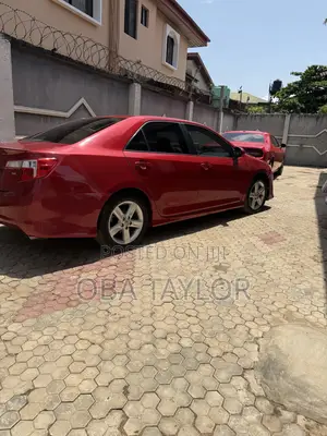 Toyota Camry 2014 Red