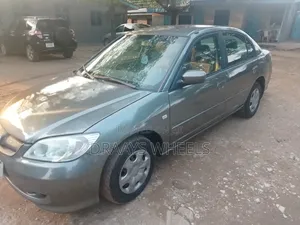 Honda Civic 2005 Gray