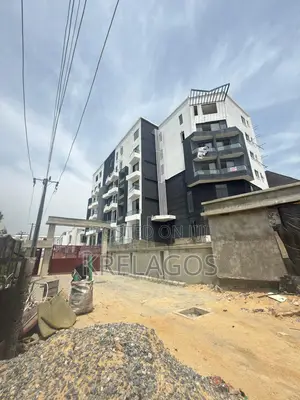 2bdrm Apartment in Chevron for sale