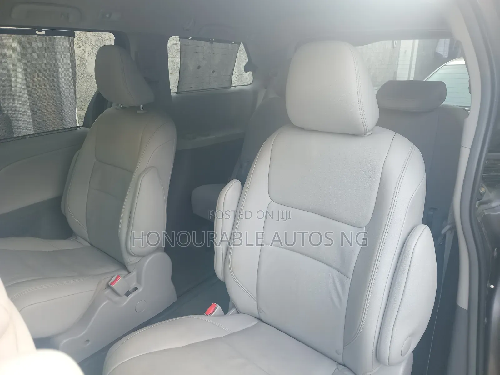 Toyota Sienna 2015 Gray