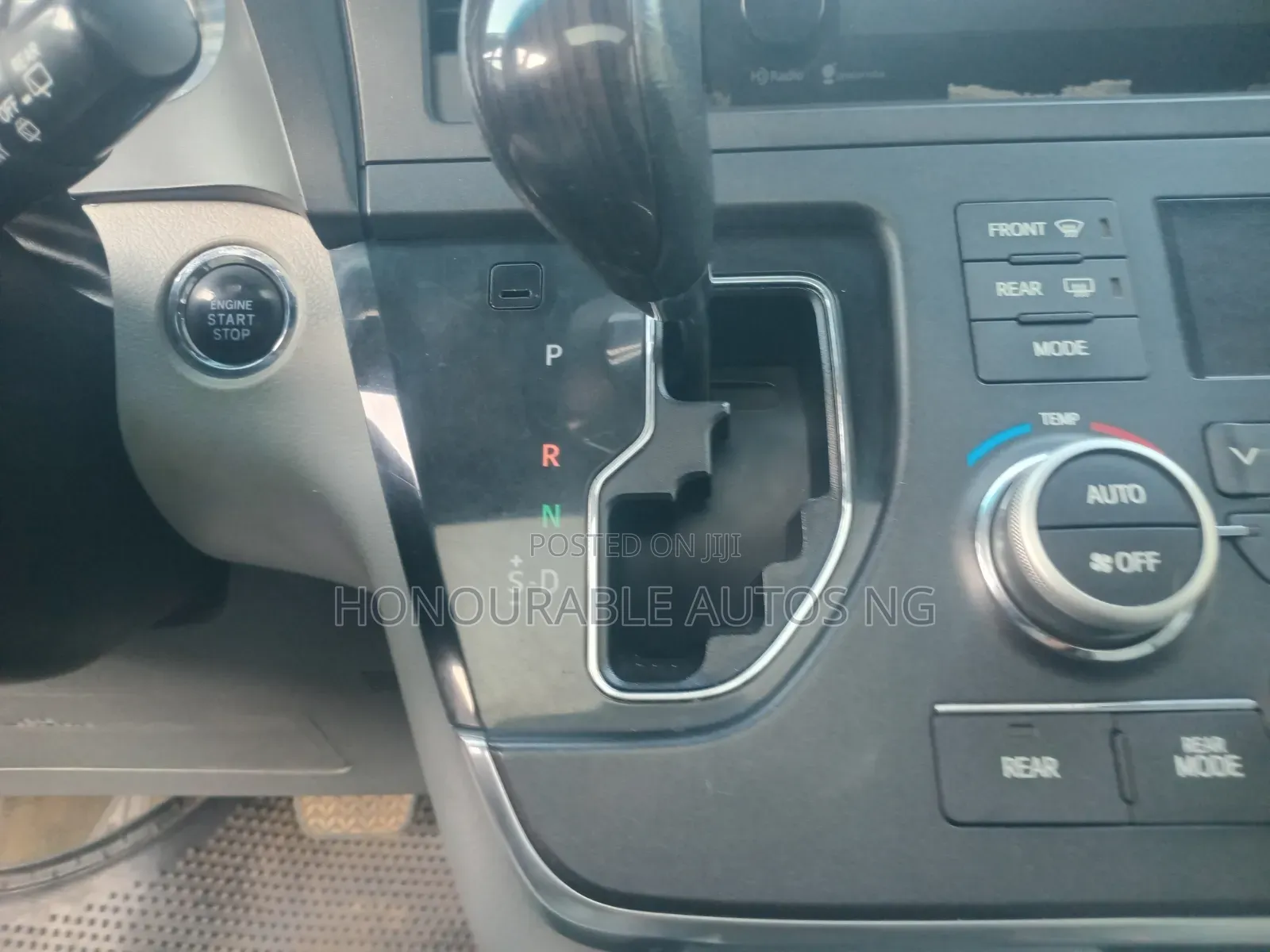 Toyota Sienna 2015 Gray