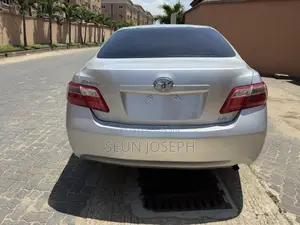 Toyota Camry LE 4dr Sedan (2.4L 4cyl 5A) 2009 Silver
