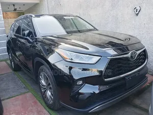 Toyota Highlander Platinum 2022 Black