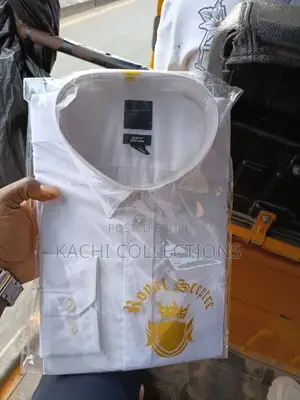 White Shirt: Medium Size