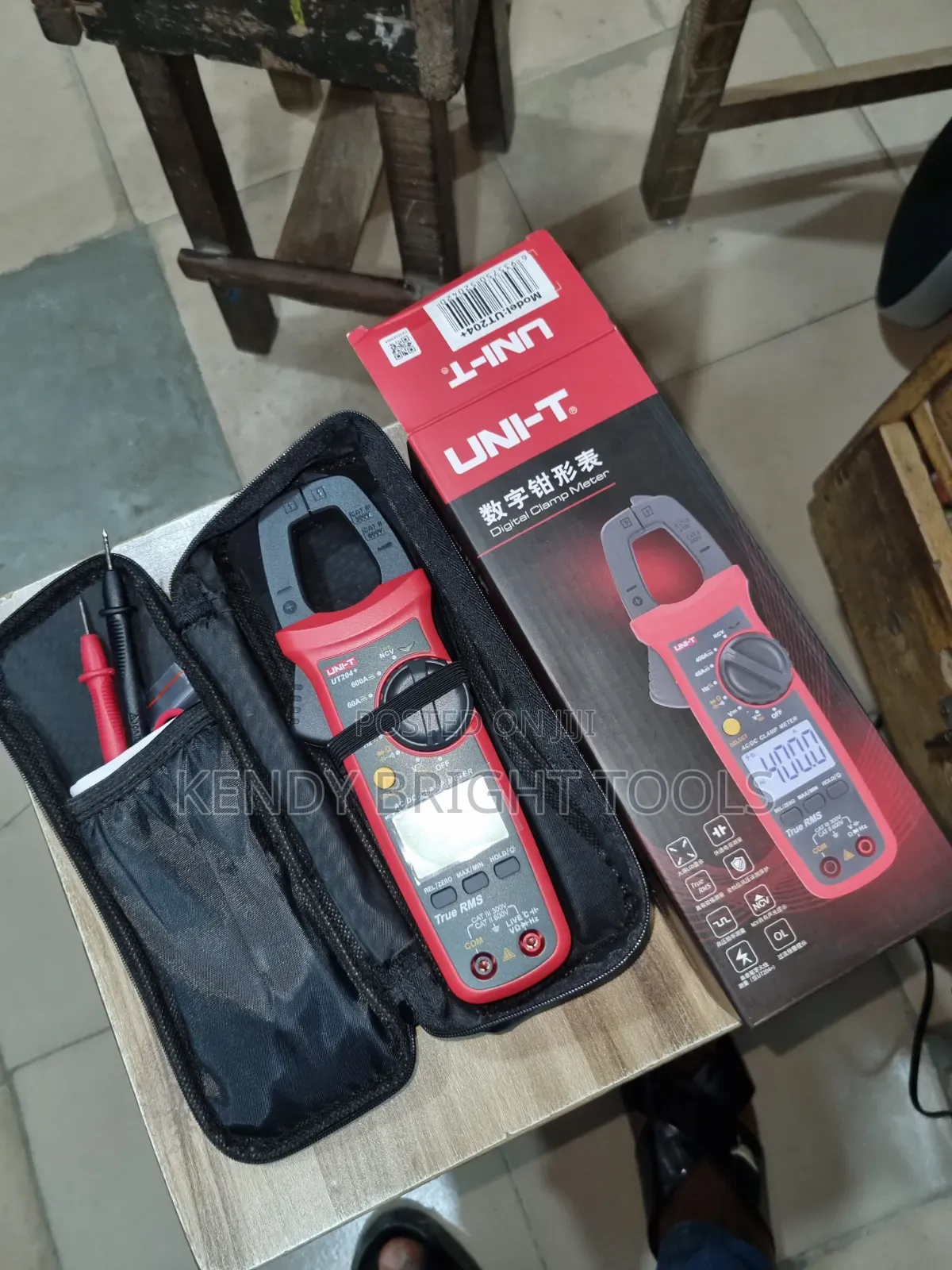 Uni-T Clamp Meter 204+