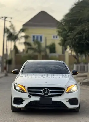Mercedes-Benz E300 2017 White