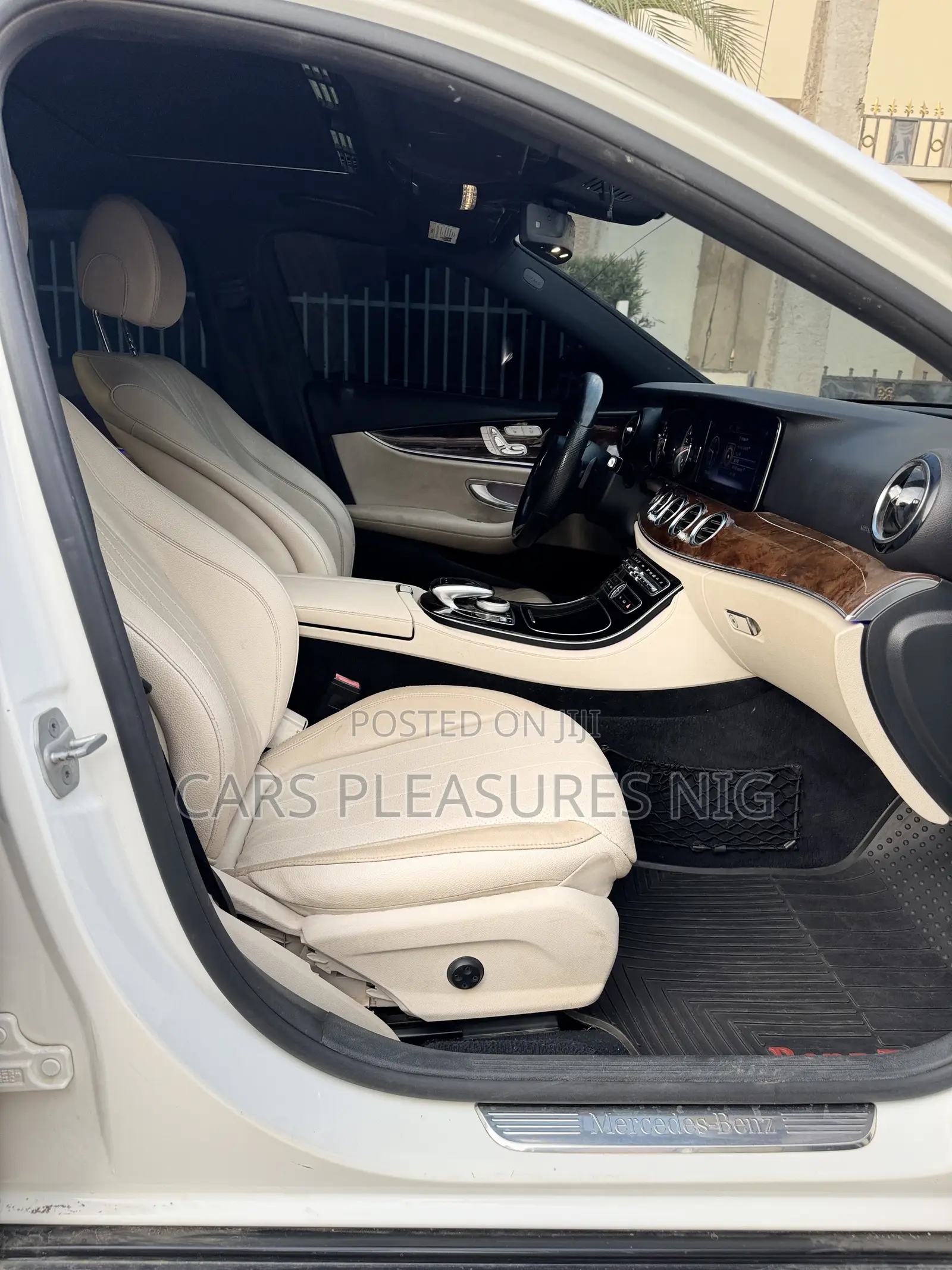 Mercedes-Benz E300 2017 White
