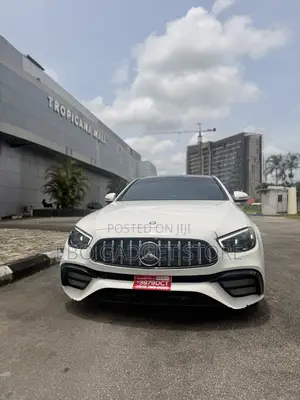 Mercedes-Benz E300 4Matic AWD Sedan (2.0L 4cyl 9A) 2017 White