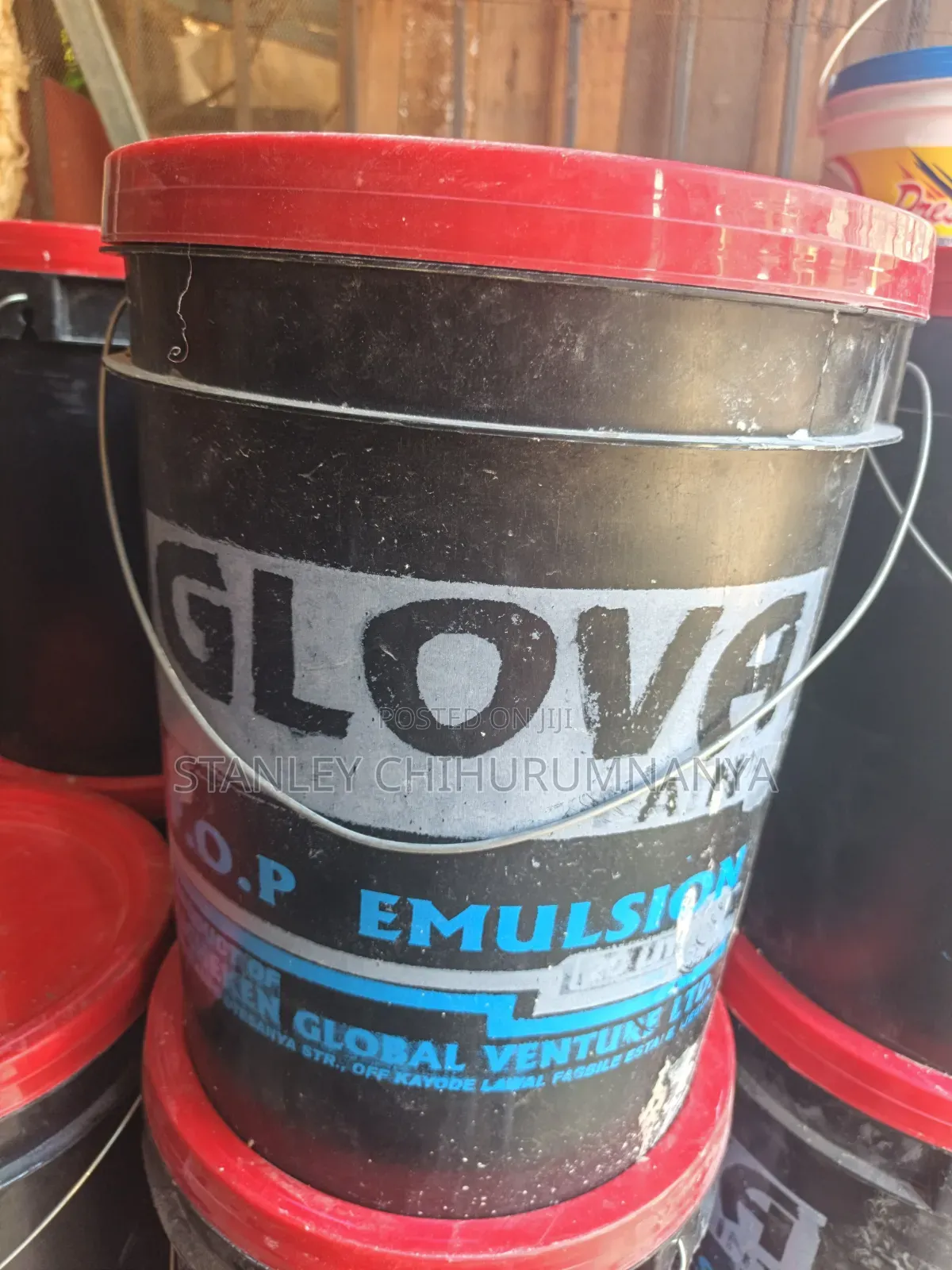 Glova Emulsion Paint