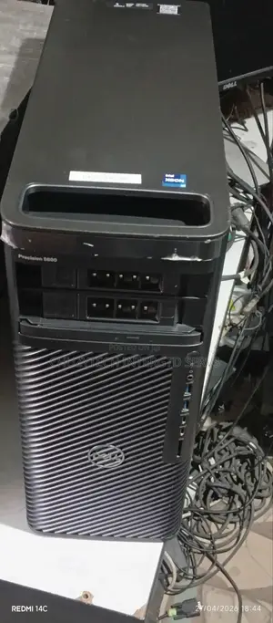Desktop Computer Dell 16GB Intel Xeon HDD+SSD 512GB