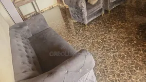 Good Looking Interior Clean Chair