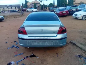 Peugeot 407 2009 Green