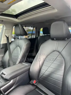 Toyota Highlander XLE AWD 2020 Blue