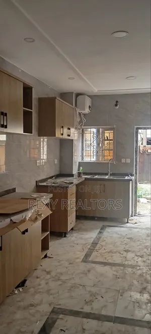 5bdrm Duplex in Naf Harmony Estate, Eliozu for rent