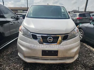 Nissan NV200 SV 2015 White