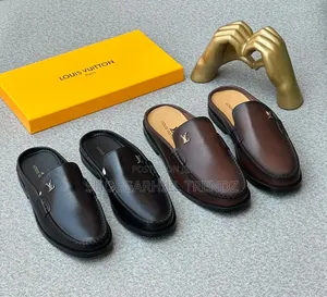 Lv Leather Half Shoes Mules