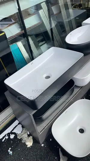 Black and White Conter Top Wash Hand Basin