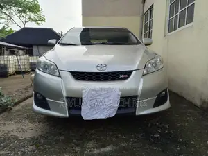 Toyota Matrix 2010 Gray