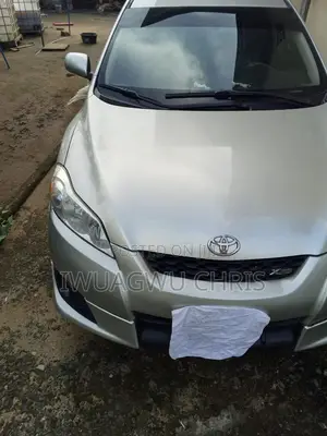 Toyota Matrix 2010 Gray