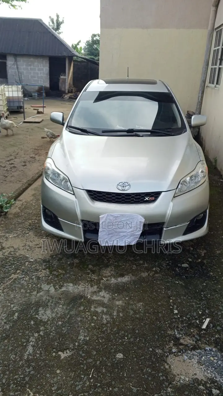 Toyota Matrix 2010 Gray