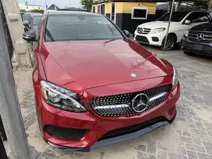 Mercedes-Benz C300 2015 Red