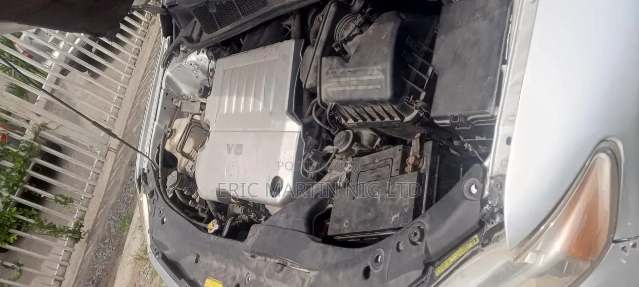 Toyota Venza 2011 Silver