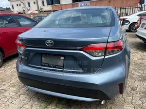 Toyota Corolla 2020 Blue