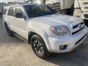 Toyota 4-Runner SR5 4x4 V6 2006 White