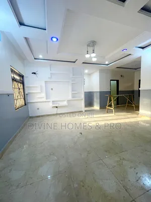 4bdrm Penthouse in Minister Quarters, Life Camp for rent