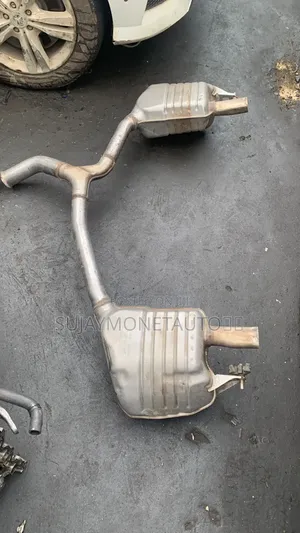 Mercedes Benz Back Pot C300 2015 205