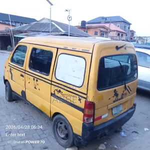 Suzuki Every 2007 Yellow