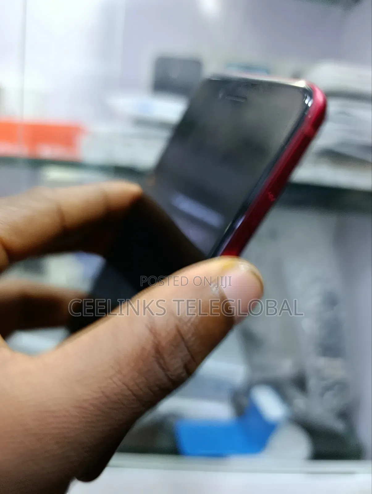 Apple iPhone SE (2022) 64 GB Red