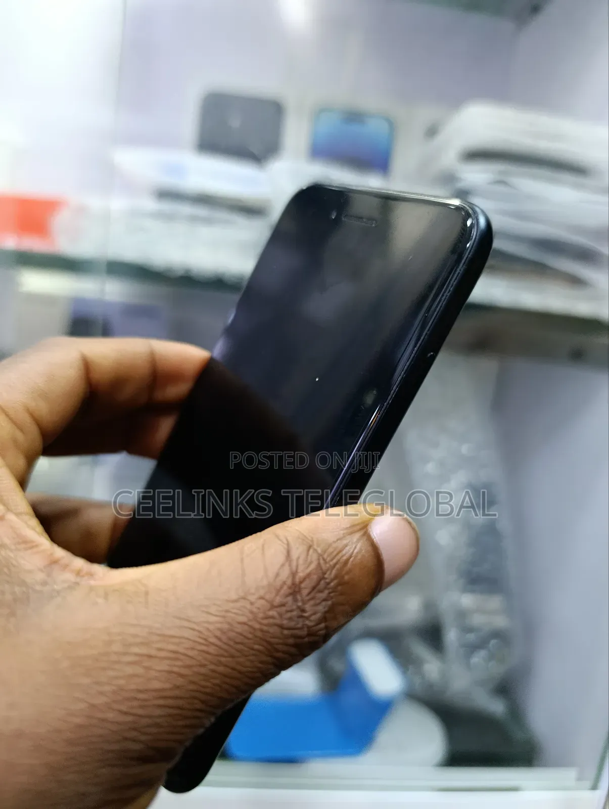 Apple iPhone SE (2020) 128 GB Black