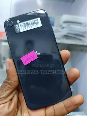 Apple iPhone SE (2022) 64 GB Black