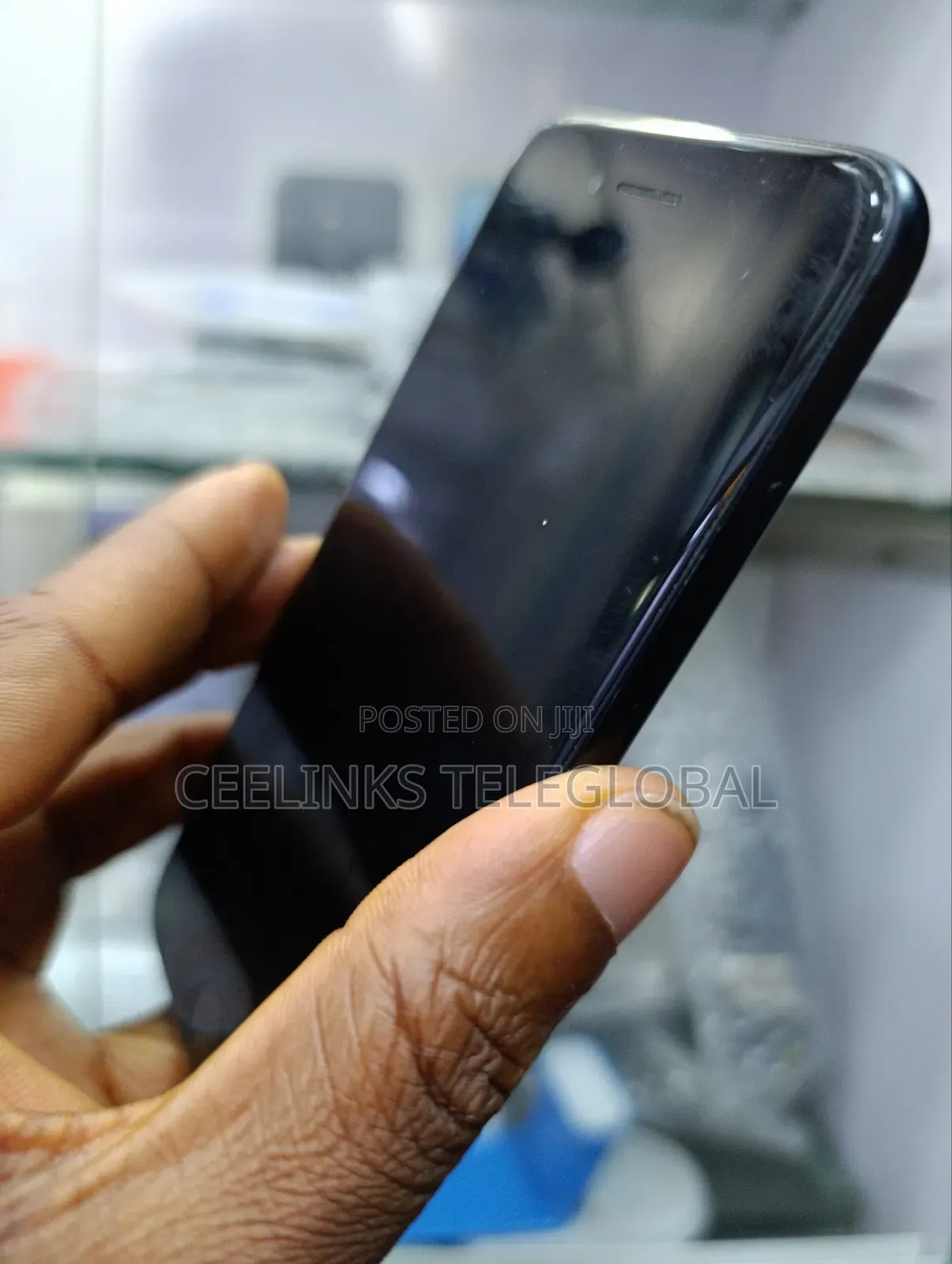 Apple iPhone SE (2022) 64 GB Black