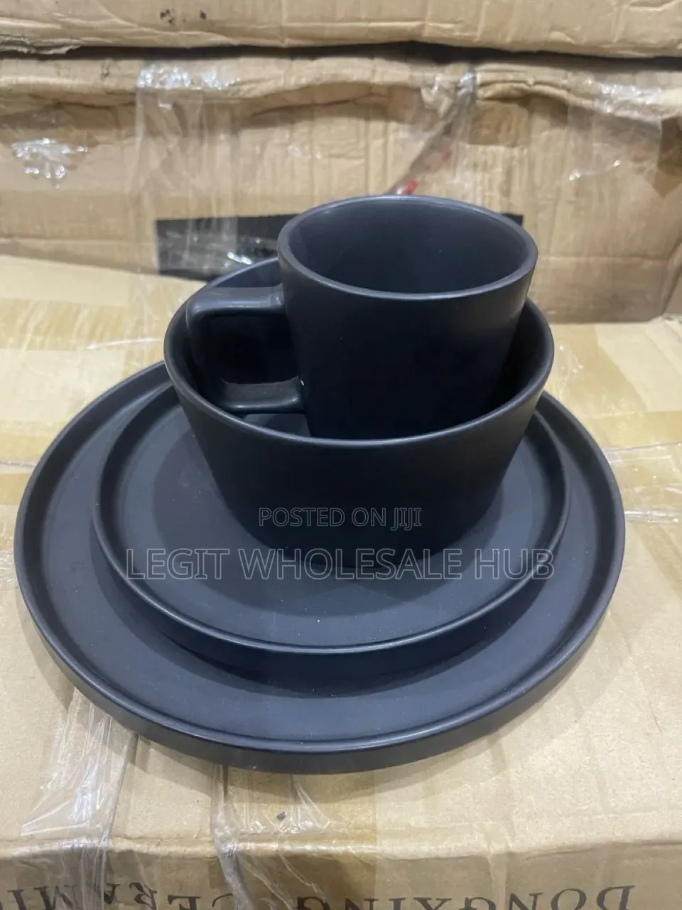 16pcs Black Dinner Set