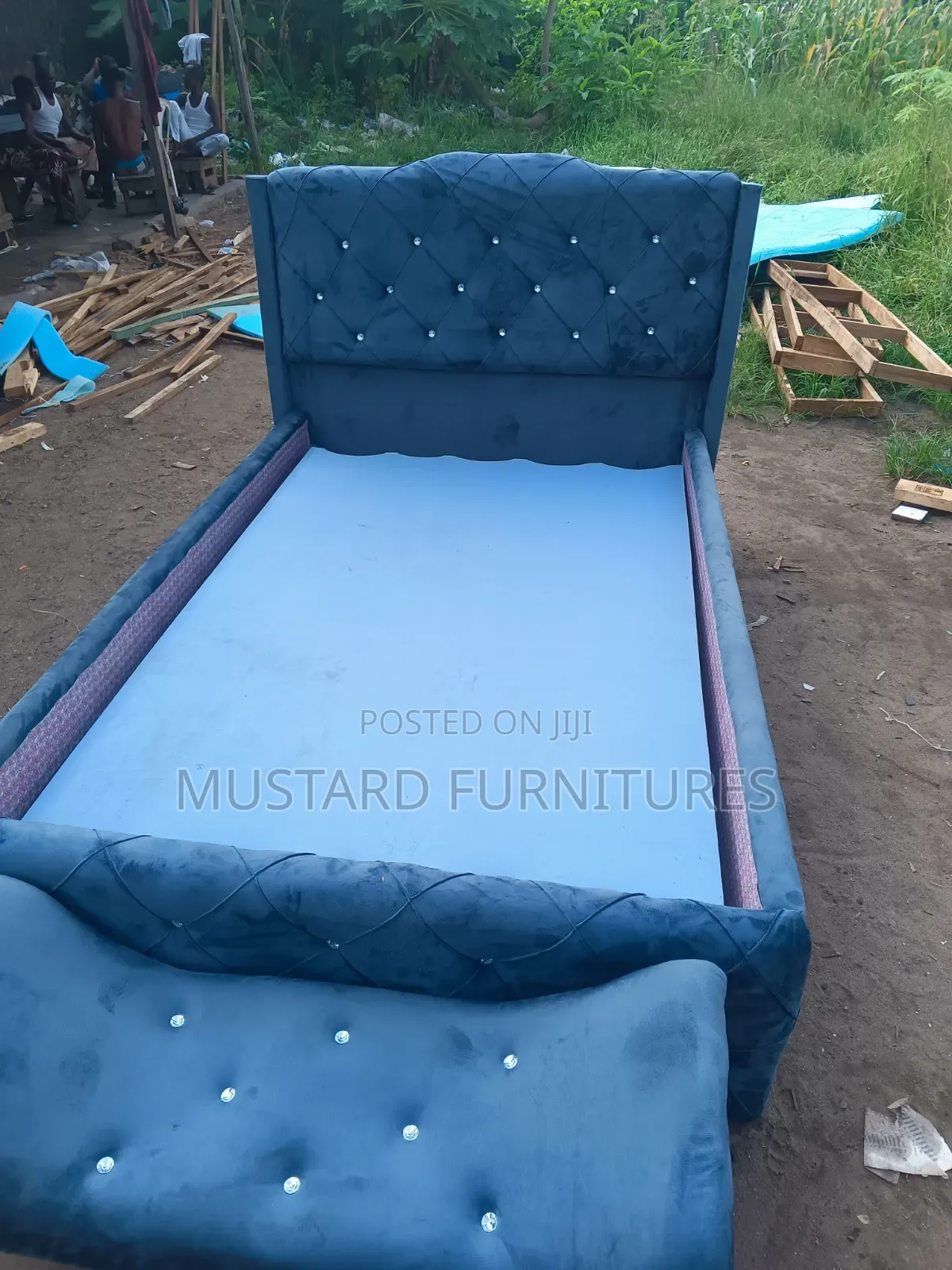 Quality 4x6ft Bedframe With Footrest