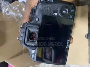 Uk Used Canon Eos 100d DSLR Camera With 18-55mm Lens