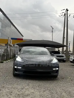 Tesla Model S 2018 Gray