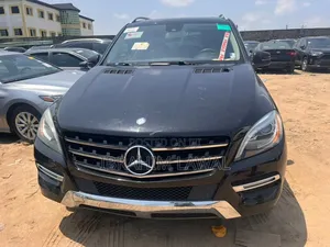 Mercedes-Benz M Class ML350 4MATIC 4dr SUV AWD (3.5L 6cyl 7A) 2014
