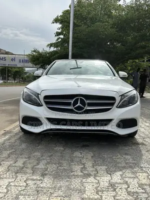 Mercedes-Benz C300 Sport 4dr RWD Sedan (2.0L 4cyl 7A) 2015 White