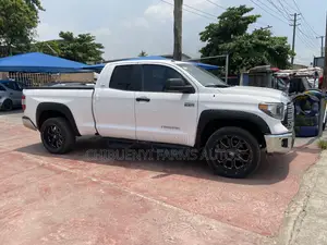 Toyota Tundra 2019 White