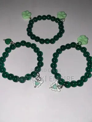 Green Hue Bracelets 
