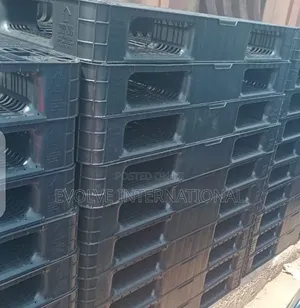 Avorian Plastic Pallets